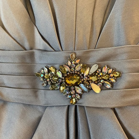 Silver Mother of the Bride knee length Dress - 2 piece - - Picture 3 of 16